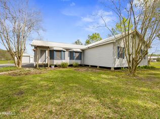 1138 Willow Cove Rd, Church Pt, LA 70525