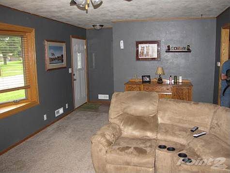 215 1st St SW Medford 004