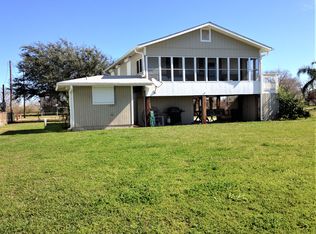 233 County Road 257, Matagorda, TX 77457