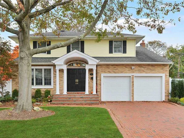 86 Howe Ct, Woodmere, NY 11598