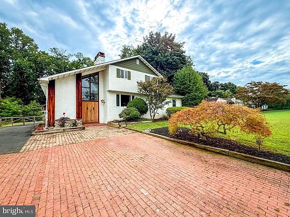 2nd image of 73 Evergreen Dr