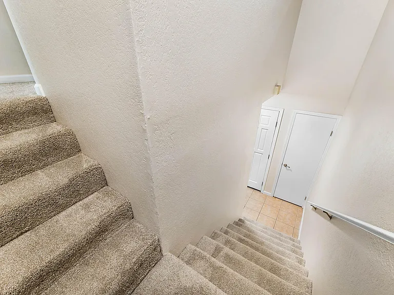 54 Quay Ct — Photo 69