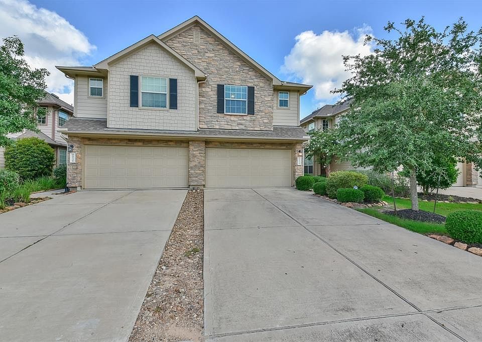 1st image of 24534 Folkstone Cir