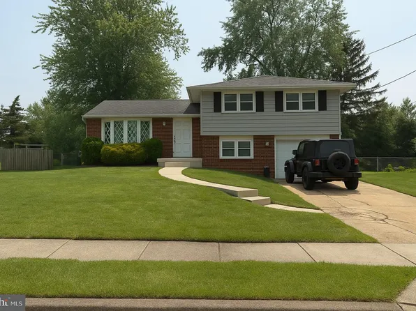 133 Willowbrook Rd, Cherry Hill, NJ 08034