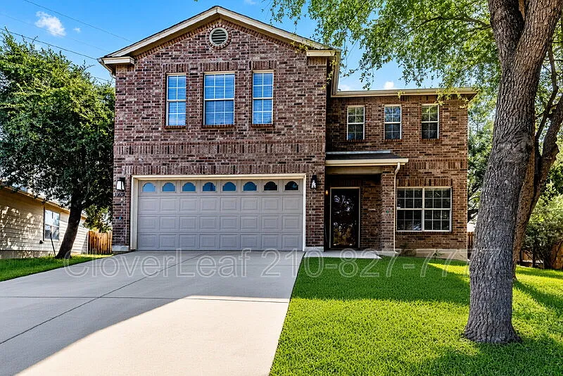 4 bed, 2.5 bath, 3025 sqft, $1,930 — Photo 2