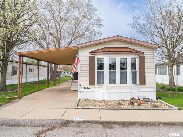 107 Aspen Dr, Morton, IL 61550