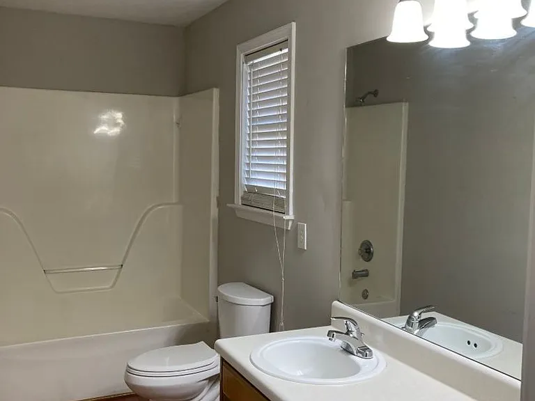 4424 Winton Dr — Photo 10