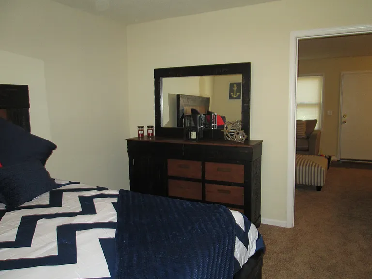 1BR