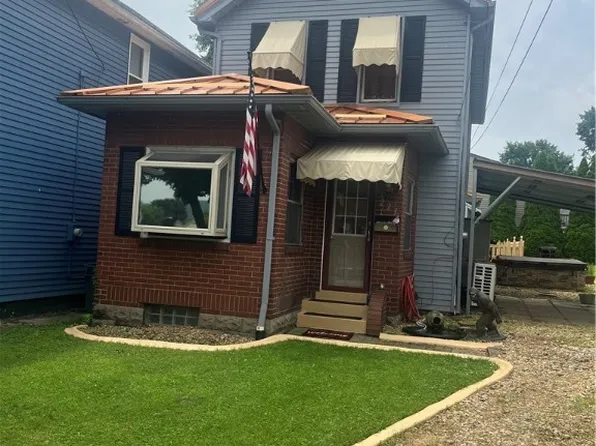 223 Hoeveler St, Springdale, PA 15144