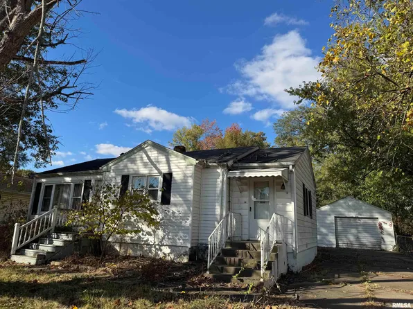 6727 W Lamoine Ave, Peoria, IL 61604