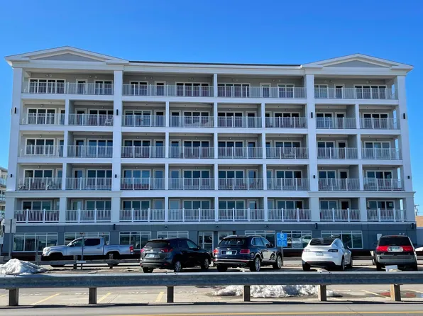 315 Ocean Blvd #204, Hampton, NH 03842