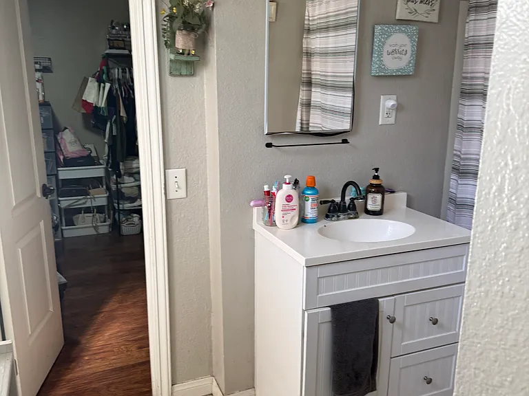 133 N Olive St #1 — Photo 7