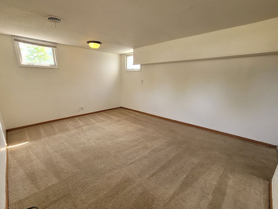 1st image of 422 Belmont St