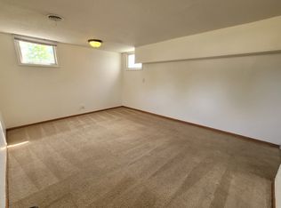 422 Belmont St, Dickinson, ND 58601