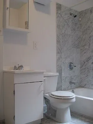 Rented by Tower Brokerage | media 30