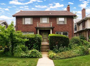 1030 N Grove Ave, Oak Park, IL
