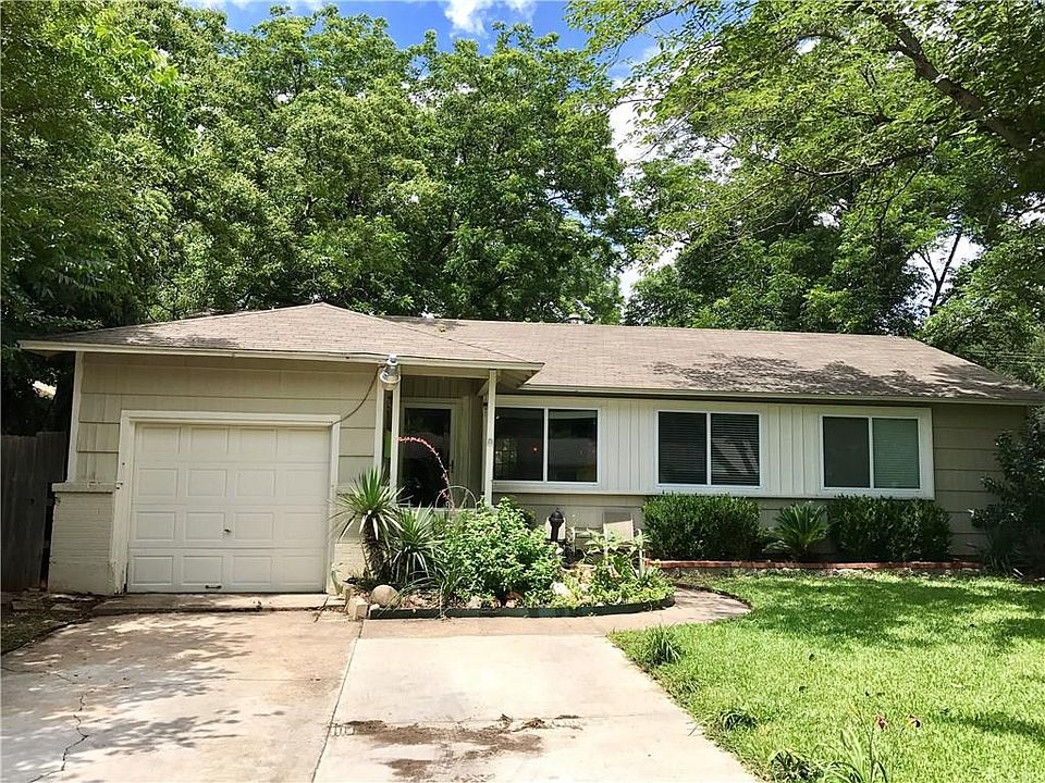 1st image of 2331 Glengariff Dr
