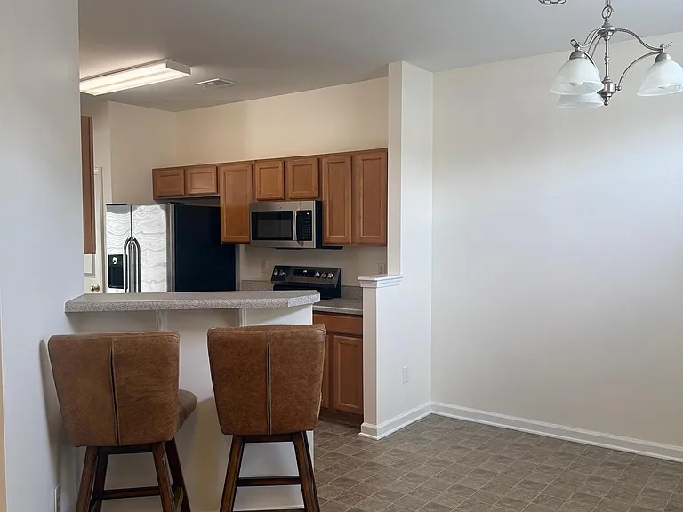 227 Spring Crossing Cir — Photo 3
