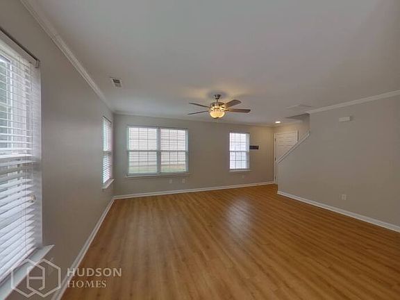 3rd image of 3024 Teton Dr