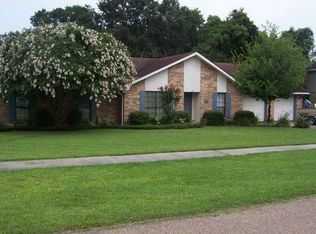204 Devereux Dr, Lafayette, LA 70503