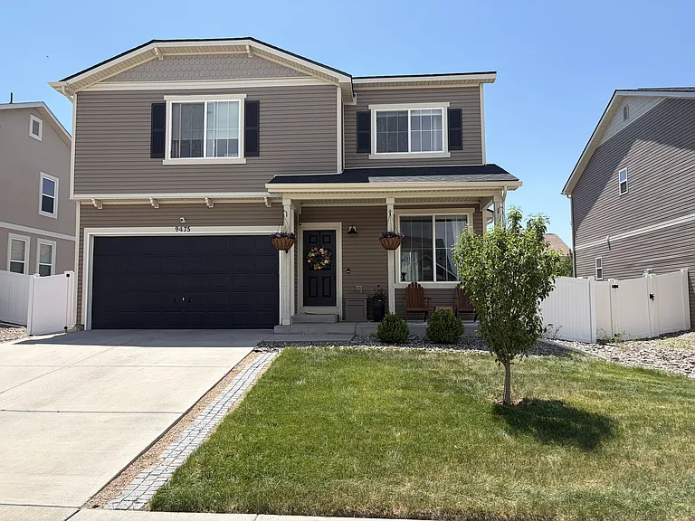 9475 Castle Oaks Dr — Photo 1