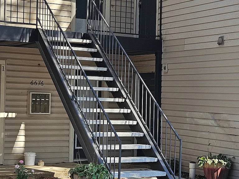 6676 Whispering Oak Pl #4 — Photo 3
