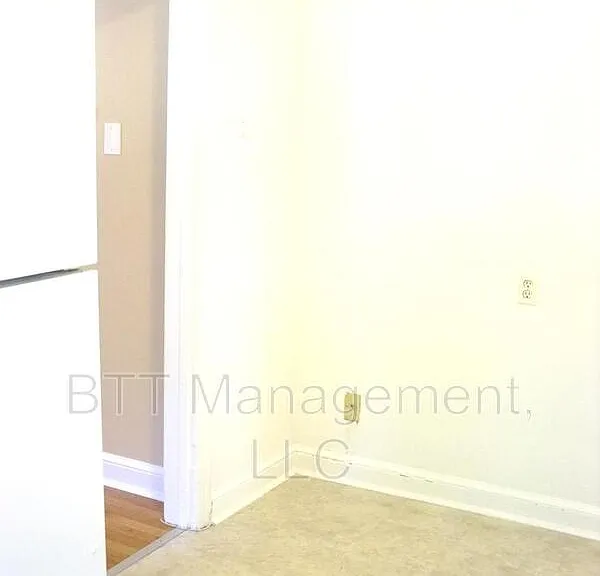 8401 Greenwood Ave #3 — Photo 14