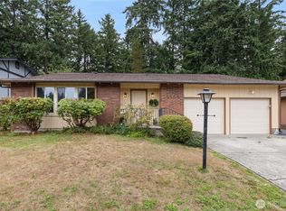 15217 19th Avenue Ct E, Tacoma, WA