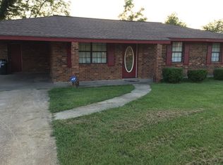 1518 S Shivers St, Poplarville, MS 39470