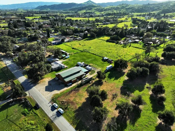 13805 Colony Ave, San Martin, CA 95046