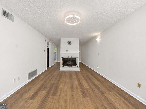 3rd image of 7750 Roswell Rd Unit 9F