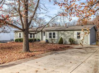 23 Doris Ave, O'Fallon, MO 63368