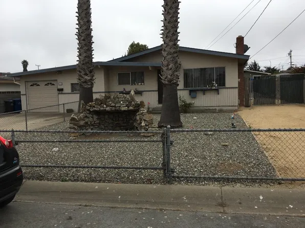 3098 Redwood Cir, Marina, CA 93933