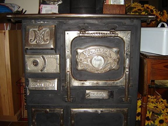 Working Wood Cookstove