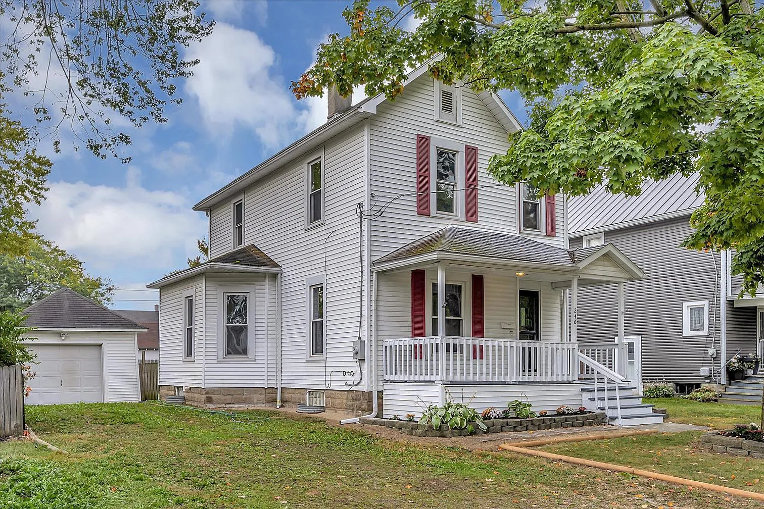 246 Forest St photo 1