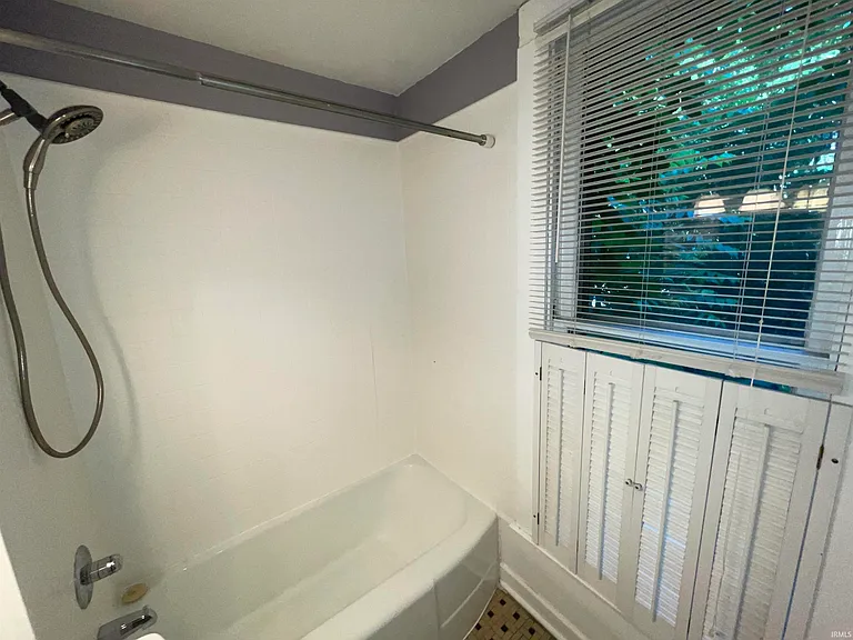 301 E University St #1 — Photo 16