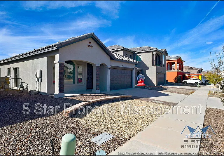 781 Croxdale St — Photo 1