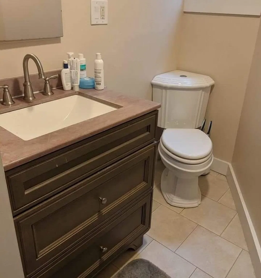 2 bed, 720 sqft, $4,000 — Photo 2