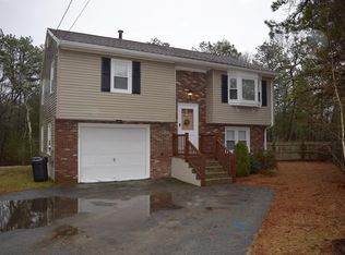 15 Thimbleberry Ave, Wareham, MA 02571