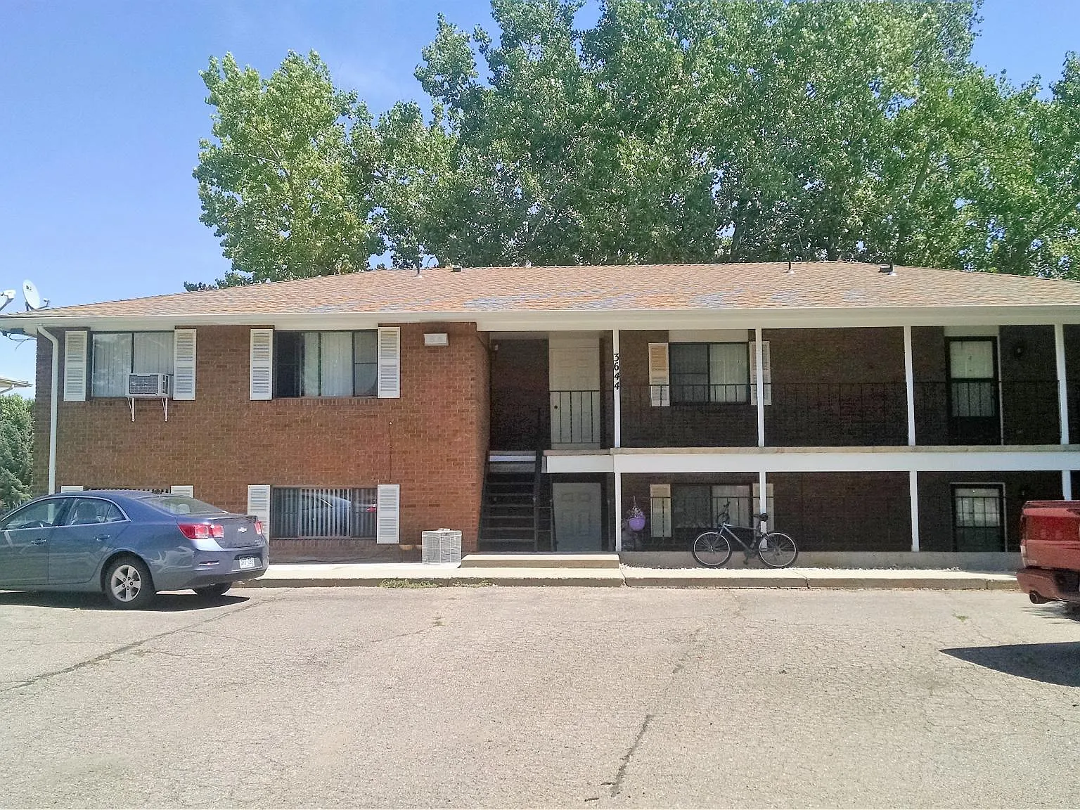 2 bed, 825 sqft, $1,425 — Photo 1