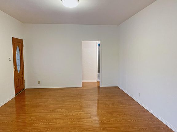 5th image of 2523 Denton Ave