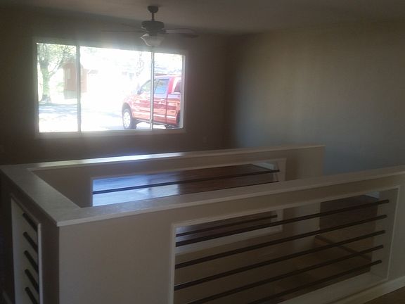 4th image of 135 Grandview Dr