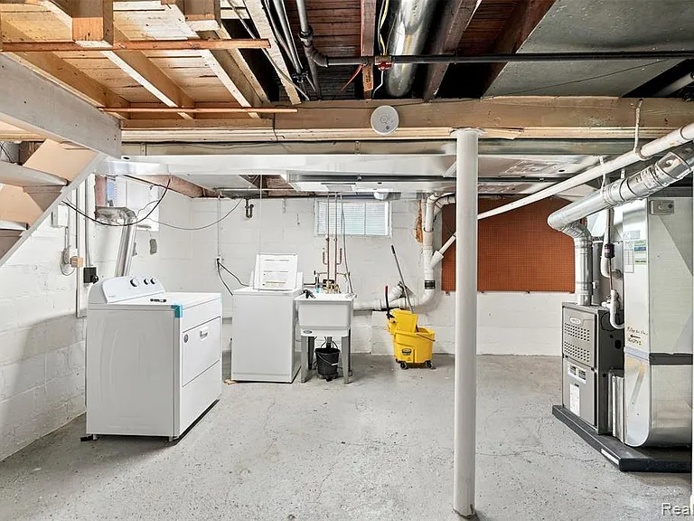 329 W Sonoma Ave — Photo 19