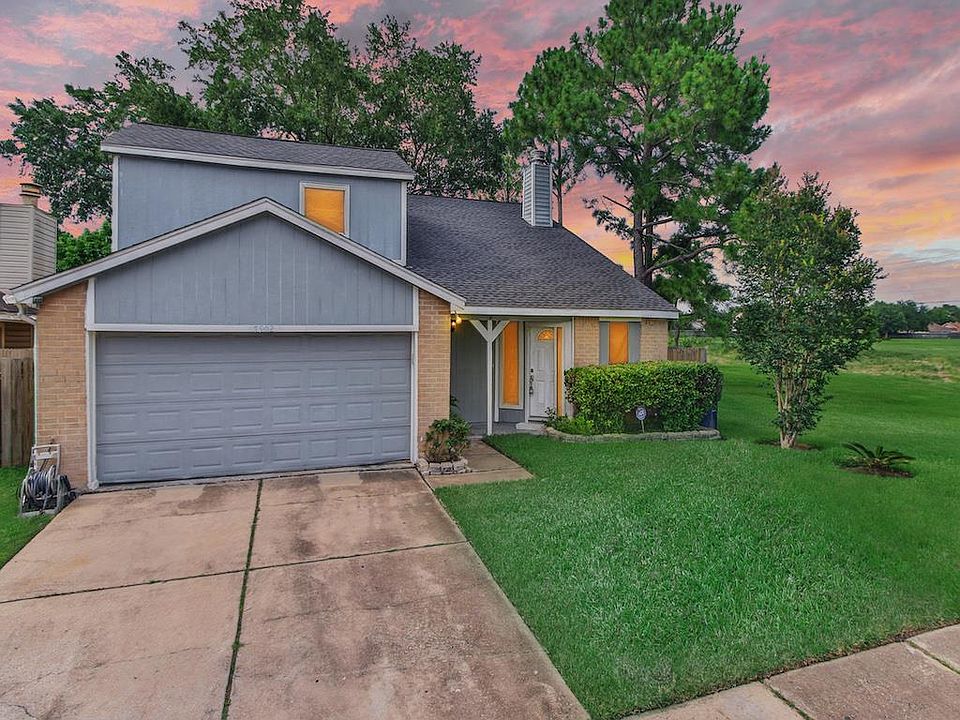 1st image of 7902 Meadow Glen Dr