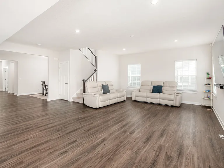 589 Melick Dr #1 — Photo 21