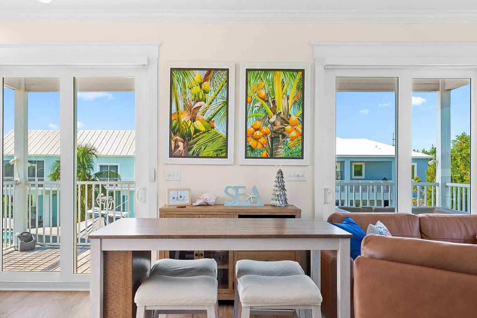 2 bed, 2.0 bath, 861 sqft, $4,664 — Photo 3