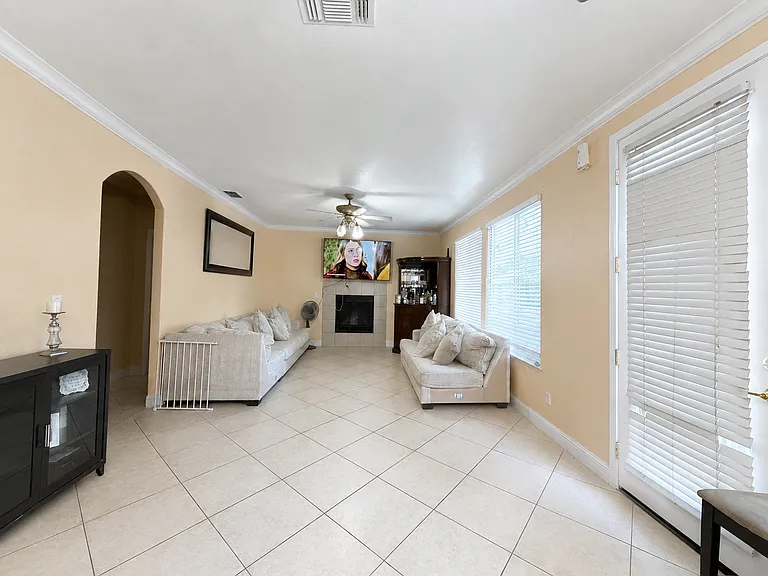 10435 Nations Cir — Photo 5