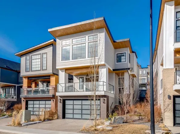 40 SE Timberline Way SW, Calgary, AB T3H 0W3