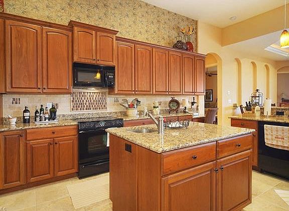 5th image of 1816 Harbour Cir