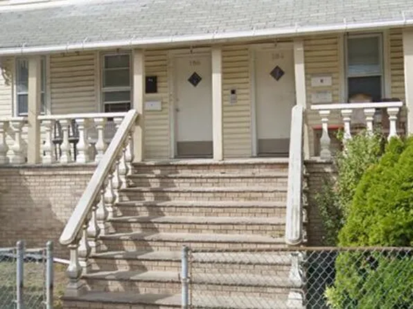 184 Harbor Rd, Staten Island, NY 10303